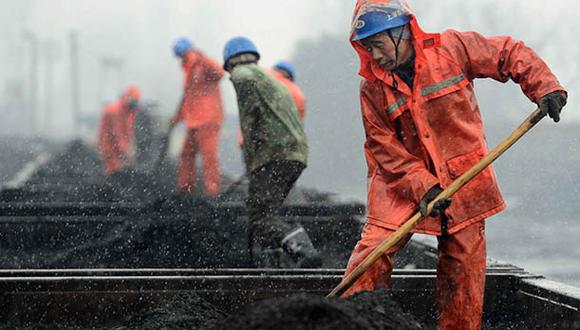 El mundo avanza, no obstante, los precios, a niveles récords de consumo de petróleo y quizá pronto de carbón. (Foto: Getty Images)