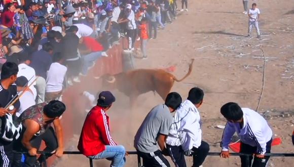 La corrida era parte de las fiestas taurinas del Barrio de Santa Ana. (Foto: Captura de video/ Tv Perú).