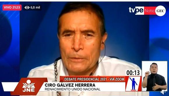 Candidato presidencial Ciro Gálvez participó en el debate vía zoom debido a que acaba de ser dado de alta del COVID-19.