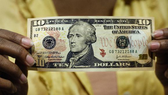 El dólar se vendía entre S/3.343 y S/3.425 en los principales bancos de la ciudad en horas de la mañana. (Foto: AP)