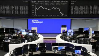 Bolsas europeas pierden impulso por tensión entre Rusia y Ucrania y cierran con leves caídas