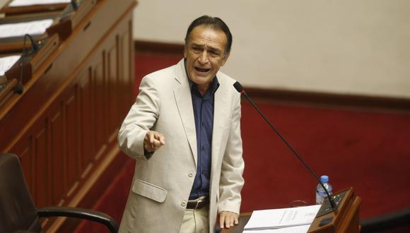 Héctor Becerril dijo que aún no hay una postura de bancada sobre su colega, pero debería volver a ser investigada. (Mario Zapata)