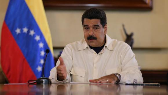Venezuela: Nicolás Maduro aumentó en 50% el salario mínimo y dispuso la intervención militar de mercados municipales. (Reuters)