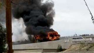 Bus que transportaba pasajeros fue incendiado durante paro nacional de transportistas en Piura [VIDEO]