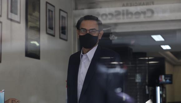 El expresidente Martín Vizcarra ha acudido a responder ante la fiscalía por presuntos cobros de coimas del 'Club de la Construcción'. (Foto. GEC)