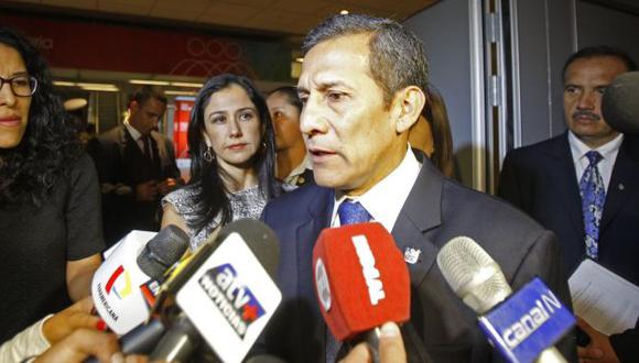Ollanta Humala lanzó sus cuestionamientos a los candidatos presidenciales que se presentaron en CADE 2015. (Perú21)