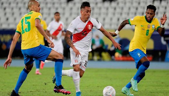 Perú se enfrenta de visita ante Brasil por las Eliminatorias Qatar 2022. (Foto: EFE)