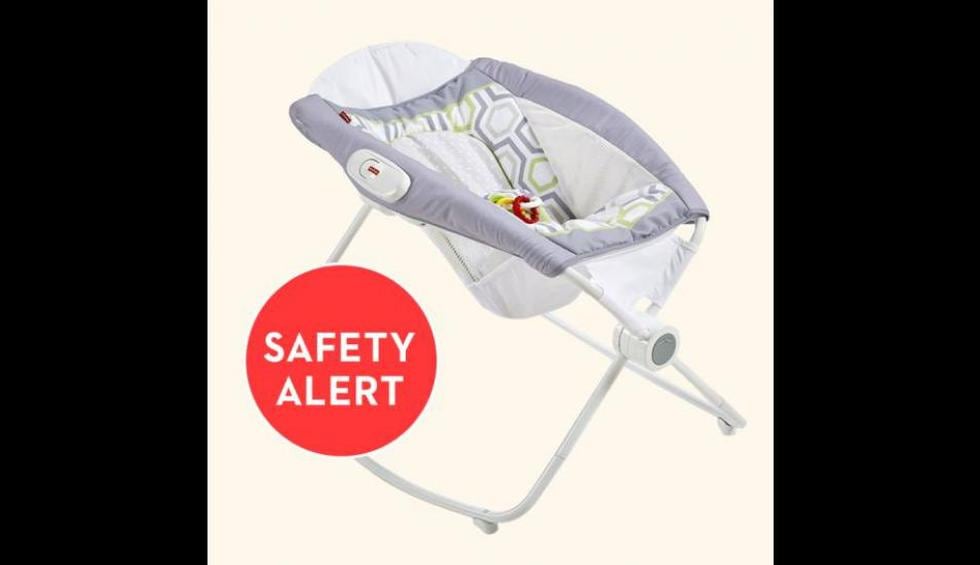 Fisher-Price retira del mercado casi 5 millones de sillas de bebé tras casos de muertes. (Fisher-Price)