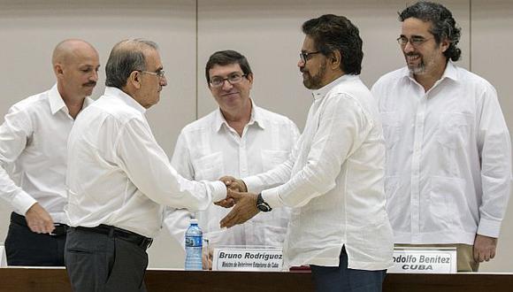 Colombia y FARC firmaron acuerdo para compensar a víctimas del conflicto armado. (AP)