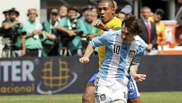 Lo alaban luego de contribuir en la victoria argentina. (Reuters)
