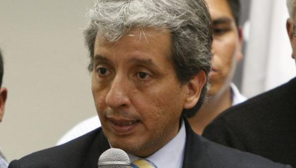Ministro hace precisiones a las medidas del Gobierno. (Luis Gonzáles)