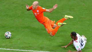 Robben cansado de que lo acusen de ‘piscinazos’ en la Copa del Mundo 2014
