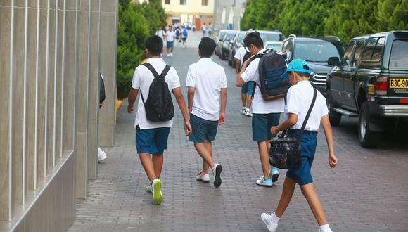 Indecopi sanciona a los colegios privados que realizan cobros indebidos. (Foto: Andina)