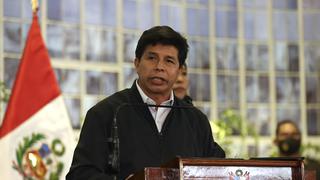 Pedro Castillo saca la cara por Betssy Chávez y demás ministros censurados 