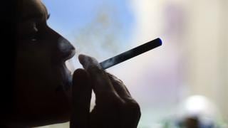 ¿El cigarrillo electrónico es una buena alternativa para dejar de fumar?