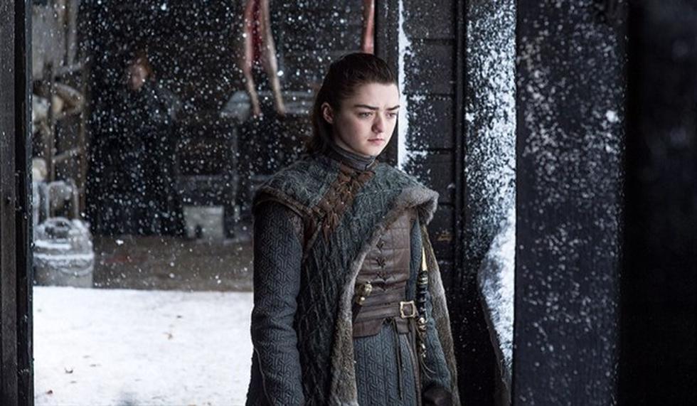 La popular Maisie William, que interpreta a Arya Stark en 'Game of Thrones', decidió llevar un tatuaje de la serie que le dio fama internacional. (Fotos: HBO)