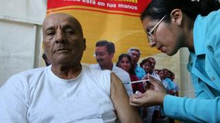 Ministerio de salud anuncia que grupos de riesgo recibirán vacunación gratuita | VIDEO