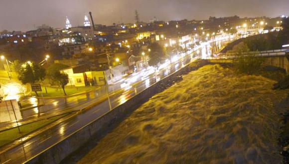 PELIGRO. El río Chili amenaza con inundar las zonas urbanas. (Heiner Aparicio)