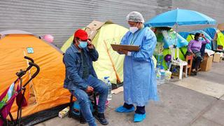 INSN Breña detalla situación de familiares de pacientes que acampan frente a puerta de emergencia 