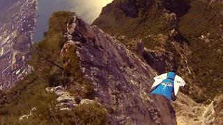 Wingsuit flying: Francés aterriza en un lago sin paracaídas
