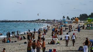 Fumar cigarrillos en playas y parques públicos será prohibido en Miami Beach a partir del 2023