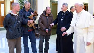 Vaticano: Construirán duchas para mendigos en la Plaza de San Pedro