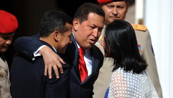 ¿Apoyó? Chávez recibió antes del 2006 a los Humala-Heredia. (AFP)