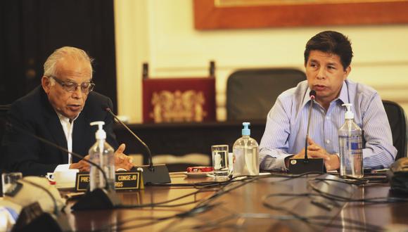 Aníbal Torres y Pedro Castillo. Foto: Presidencia