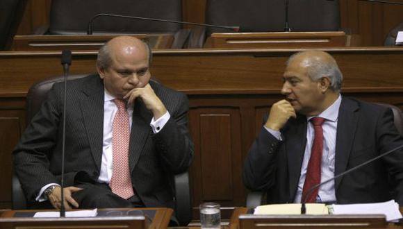 Cateriano y Pedraza anoche en el Pleno del Congreso. (Perú21)