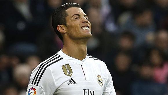 Cristiano Ronaldo sigue siendo blanco de burlas de la hinchada del Barcelona. (EFE)