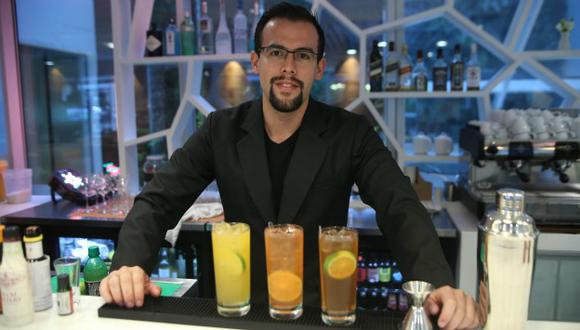 Aldo Cetraro cree que la disciplina en un bar es fundamental y eso se refleja en la atención. (Luis Gonzáles)