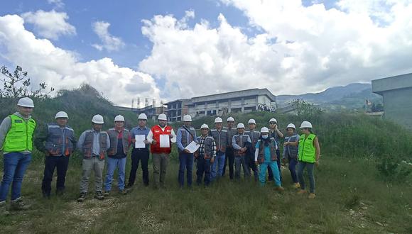 Pronied entregó terreno para reiniciar construcción de la IE José Gálvez Egúsquiza de Cajamarca
