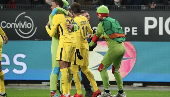 Con gol de Mbappé, PSG goleó 4-1 al Rennes a domicilio. (GETTY IMAGES)