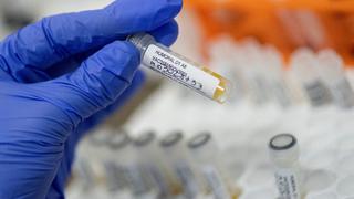 EE.UU.: Trabajador de hospital echó a perder intencionalmente 500 dosis de la vacuna contra el COVID-19