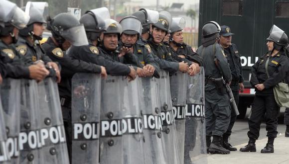 Cuestionan el traslado de contingente policial a Áncash. (Perú21)