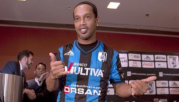 Ronaldinho regresó al Querétaro pero se ausentó de las prácticas. (AFP)