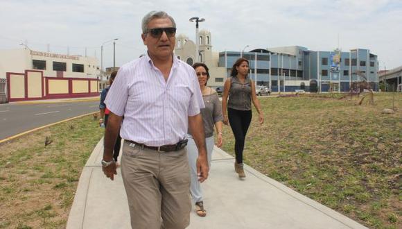 Elidio Espinoza acusa a APP de financiar campaña de revocatoria. (Perú21)