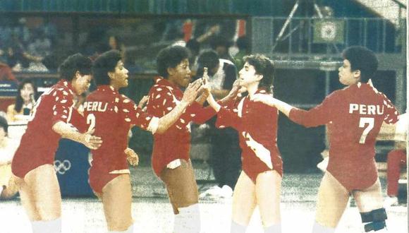 La selección peruana de vóley, dirigida por Man Bok Park, se trajo la plata de Seúl 88. (Foto: GEC)