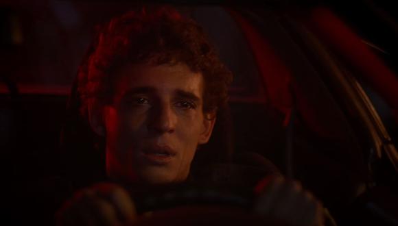 Miguel Herrán, Río en “La casa de papel”, protagoniza el videoclip de la canción “Cómo te va?”. (Foto: Captura de video)