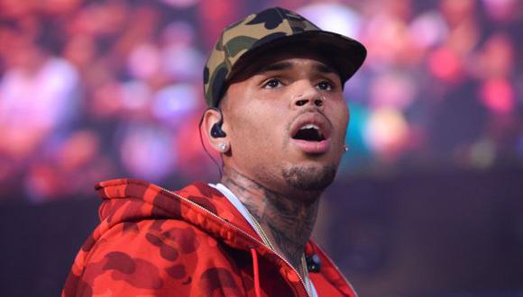 Chris Brown tiene varios antecedentes por agresión. (AP)