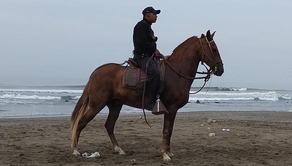 La playa Las Delicias será patrullada por serenos a caballo.