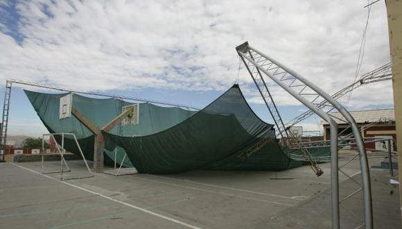 Colegios también se vieron afectados por los vientos. (USI)