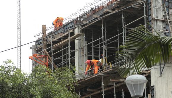 Se deberá promover horarios de trabajo escalonados para la ejecución de las actividades de construcción. (Foto: GEC)