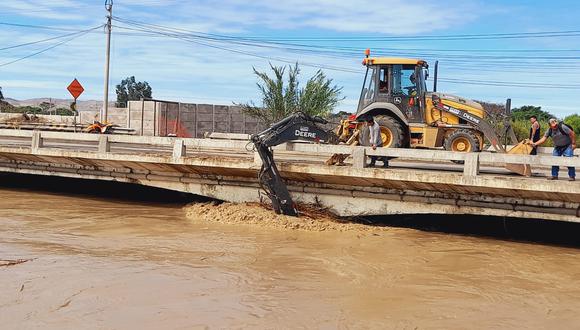 Antamina dio su apoyo cediendo maquinaria para tratar las zonas en Ancash afectadas por los deslizamientos.