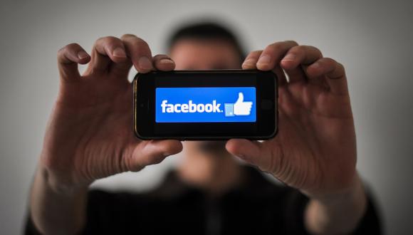 Facebook planea en las próximas semanas evitar que infractores coloquen anuncios en la red. (Foto: AFP)