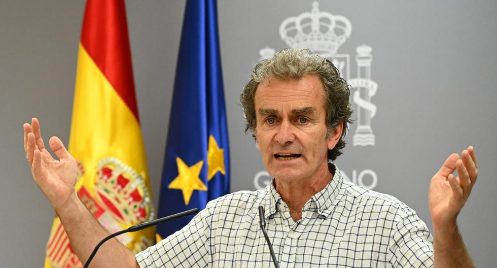 Fernando Simón, director del Centro Español de Coordinación de Alertas y Emergencias Sanitarias (CCAES), da una rueda de prensa en Madrid, el 25 de junio de 2020. (GABRIEL BOUYS / AFP).