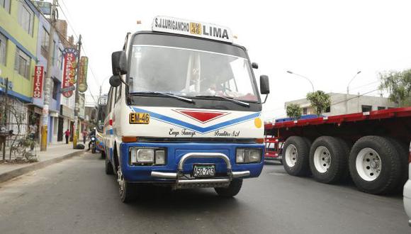 Reforma del transporte: Cúster con deudas no fue advertida por los fiscalizadores de la Municipalidad de Lima en Puente Nuevo. (Roberto Cáceres)