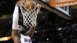 LeBron James supera marca de Jordan