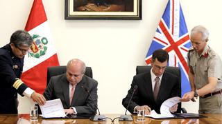 Perú y Reino Unido acuerdan impulsar cooperación en defensa y seguridad