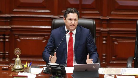 Presidente del Congreso calificó de "nefasta" la ley de financiamiento de partidos. (Perú21)